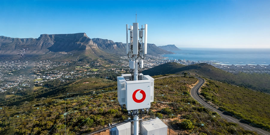 TelecomReviewAF's tweet photo. .@Vodacom is investing more than ZAR 500 million to modernize its #Western_Cape_network, expand #5G and bring #connectivity to underserved communities.

https://t.co/jPH5W0lgb7 https://t.co/CJfJlDpI6n