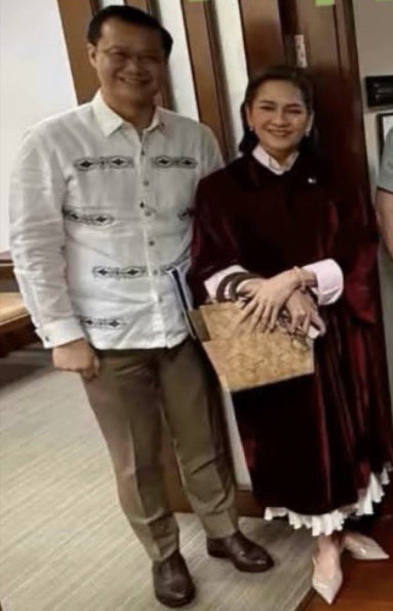 saintgatch's tweet photo. ANG WINRI KO https://t.co/smeFpKtEXy