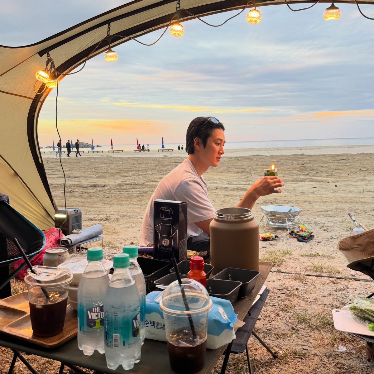 kuno516's tweet photo. アンボヒョンと書いて恋と読むすぎ🥺🩷はーと

夕陽、海、アンボヒョンの3つ揃ったらこっちのもん(⌒ ͜ ⌒)🩷 https://t.co/QeHMr1SRA3