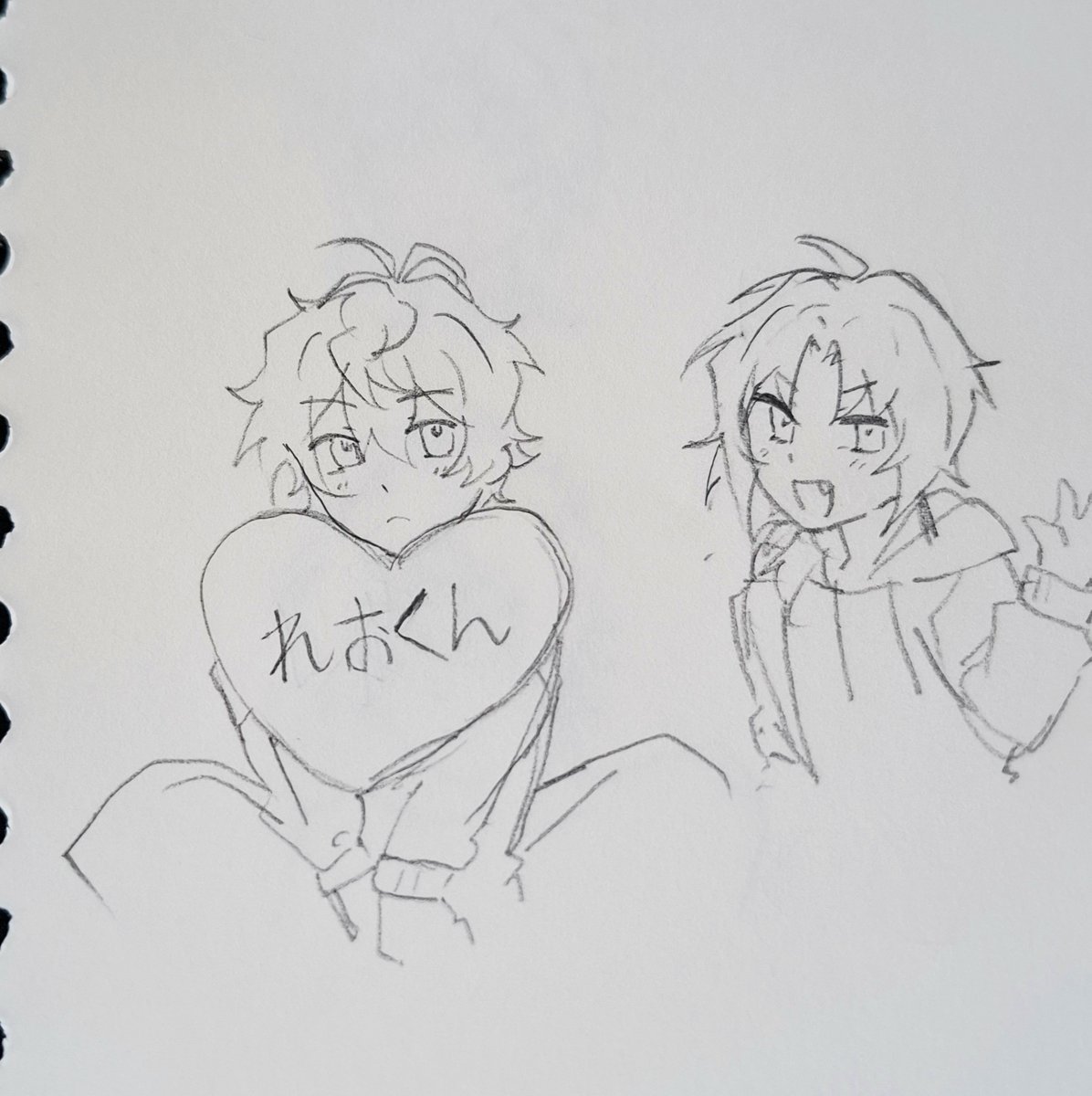 iris_litaa_yey's tweet photo. 紙に描くの苦手だ😖
かわいい系しか描けないなぁ。 https://t.co/FlONAUX2Ua