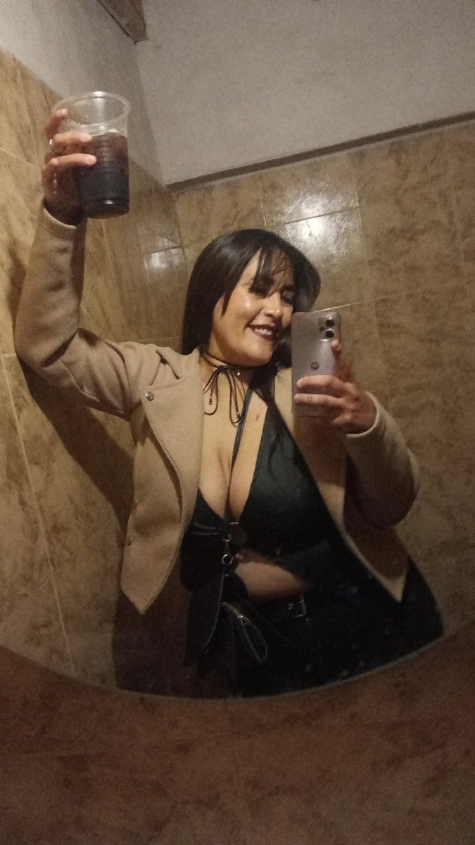 mayraMonse4o's tweet photo. Ihttps://onlyfans.com/maybazan https://t.co/Dnj3vquL2R