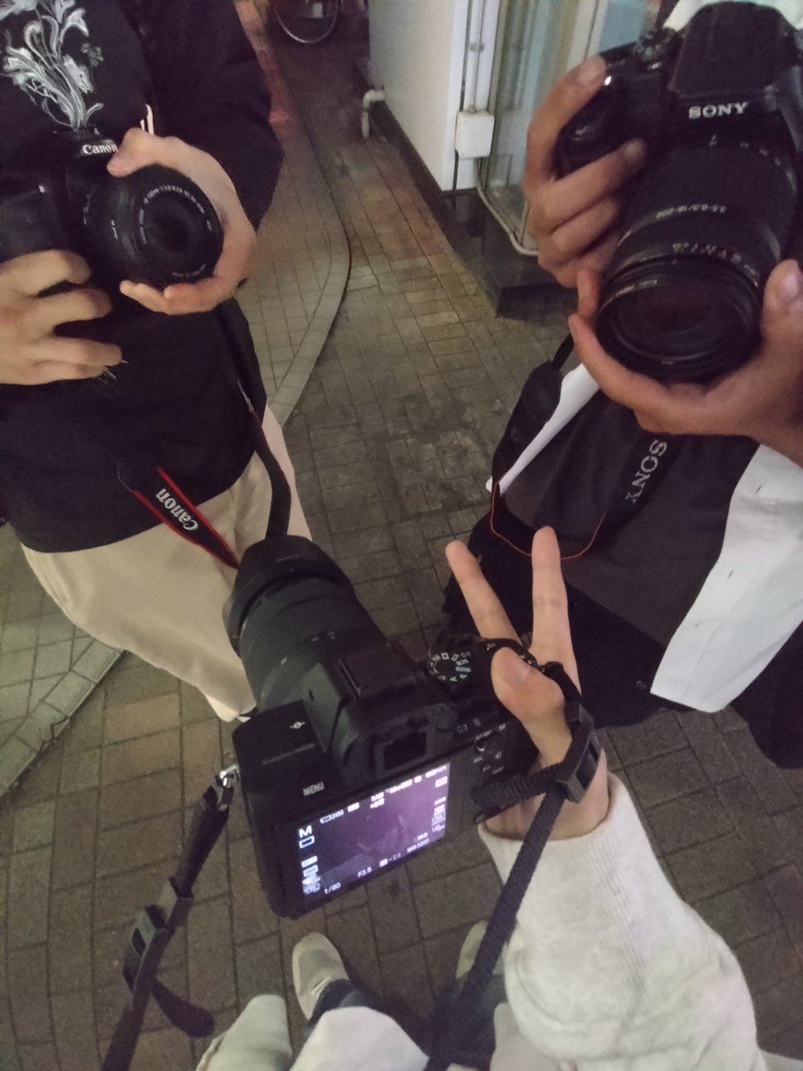 ab_6902's tweet photo. ともだちとあそんでいる https://t.co/B51tTlR0Lp