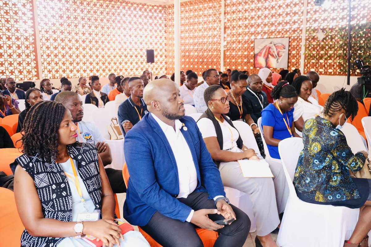 Capitalsolns's tweet photo. "Uganda's industrial growth relies on strategic partnerships, innovation, and vibrant local trade!”
Key insights from Mr. Johnson Abitekaniza, representative from the Ministry of Trade, Industry &Cooperatives, speaking at the 6th Symposium. 
#TradeUG #Industrialization #UgandaEconomy
#6thSymposium