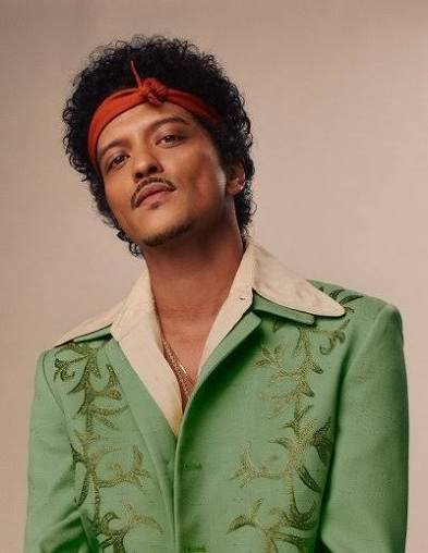 base_celebrity's tweet photo. Forty-one lands between stadiums.
Bruno Mars turns 41 today. Born Peter Gene Hernandez, October 8, 1985, Honolulu.

The Romantic, his first solo album since 24K Magic, is already out and already on the road. The tour opened April 10 and is booked into 2027.
He played SoFi through October 7. Levi’s Stadium is Saturday and Sunday.

Santa Clara is October 10 and 11, then Vancouver from the 14th.
The album gap was ten years. The birthday is a two-day gap.
