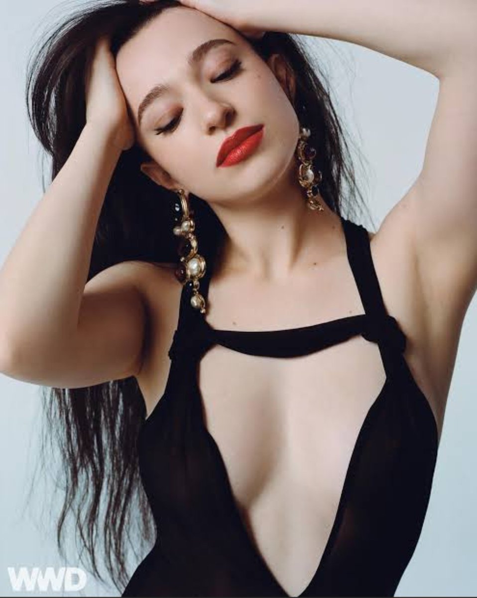 Celeb2Admi's tweet photo. Mikey Madison 🔥 https://t.co/llEe3PQ663