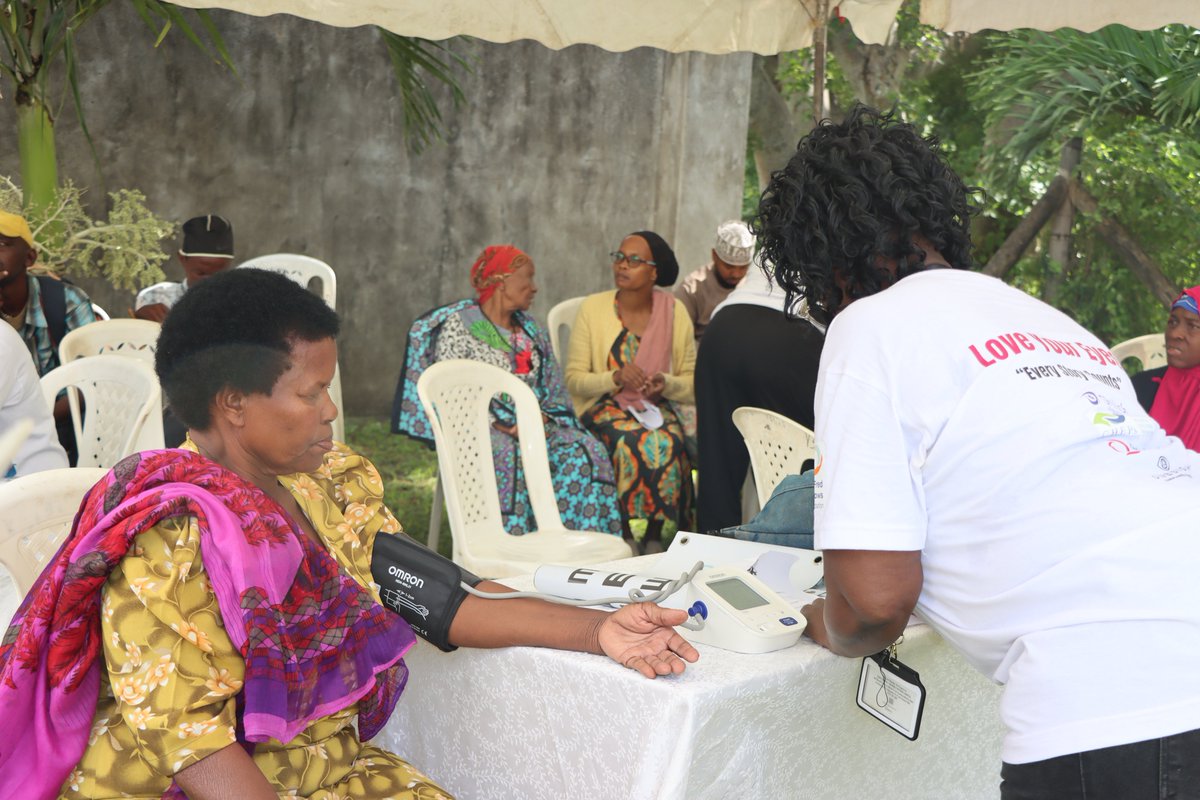 CoastReferral's tweet photo. @DoHMombasa The camp brought together members of the community who received free eye consultations, medications, reading glasses, and access to cataract surgery services.
Love your eyes. Take care of your sight ๐๐๏ธ
๐ CGTRH | 8thโ9th October 2026
#FreeEyeServices #CGTRH https://t.co/bXAKln6iNb