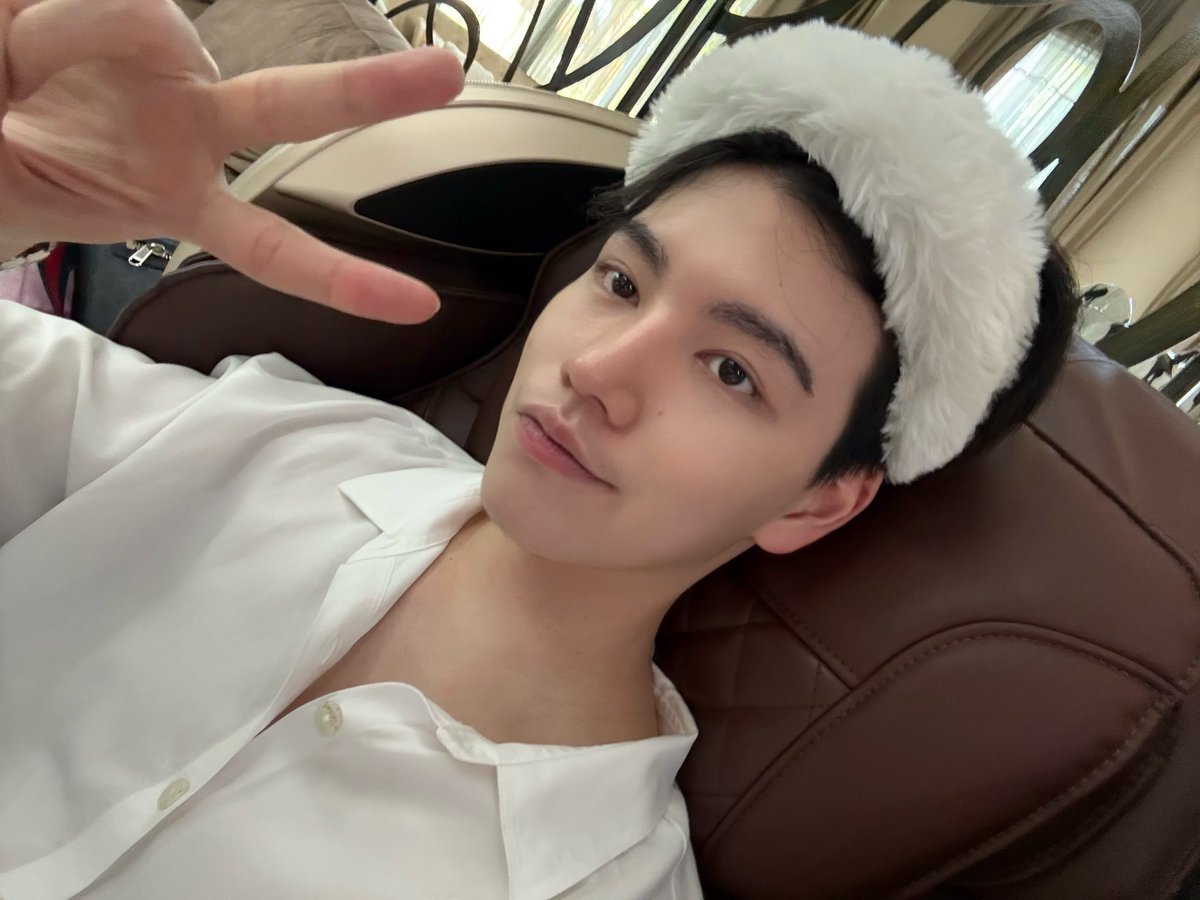 pete_nvich's tweet photo. ตื่นมาเล่นกัรเรววว🦁 #Pete_nvich https://t.co/Zomi4HIrYX