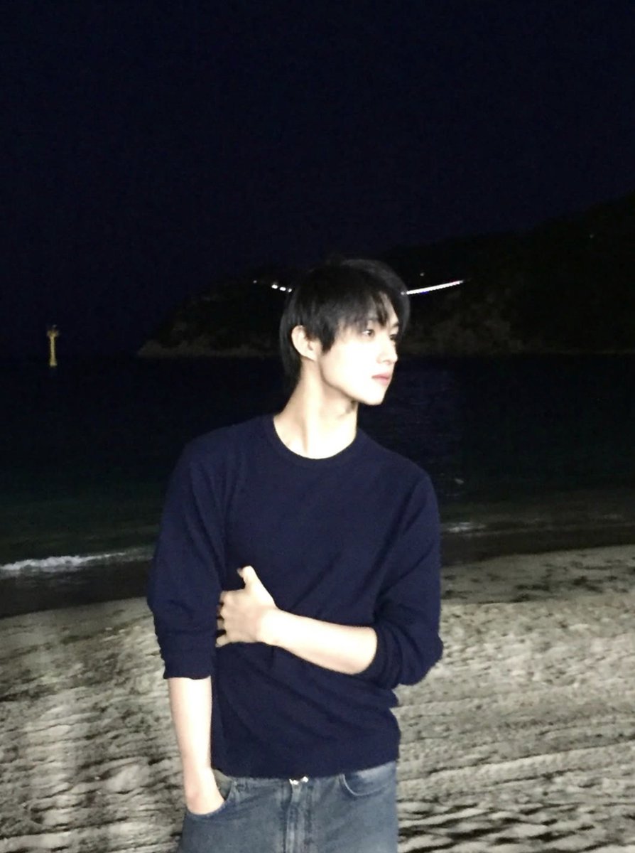 dearest_junseo's tweet photo. junseo pov vs hyunsuk pov ♡ᜊ♡ https://t.co/sBxj1FITYw
