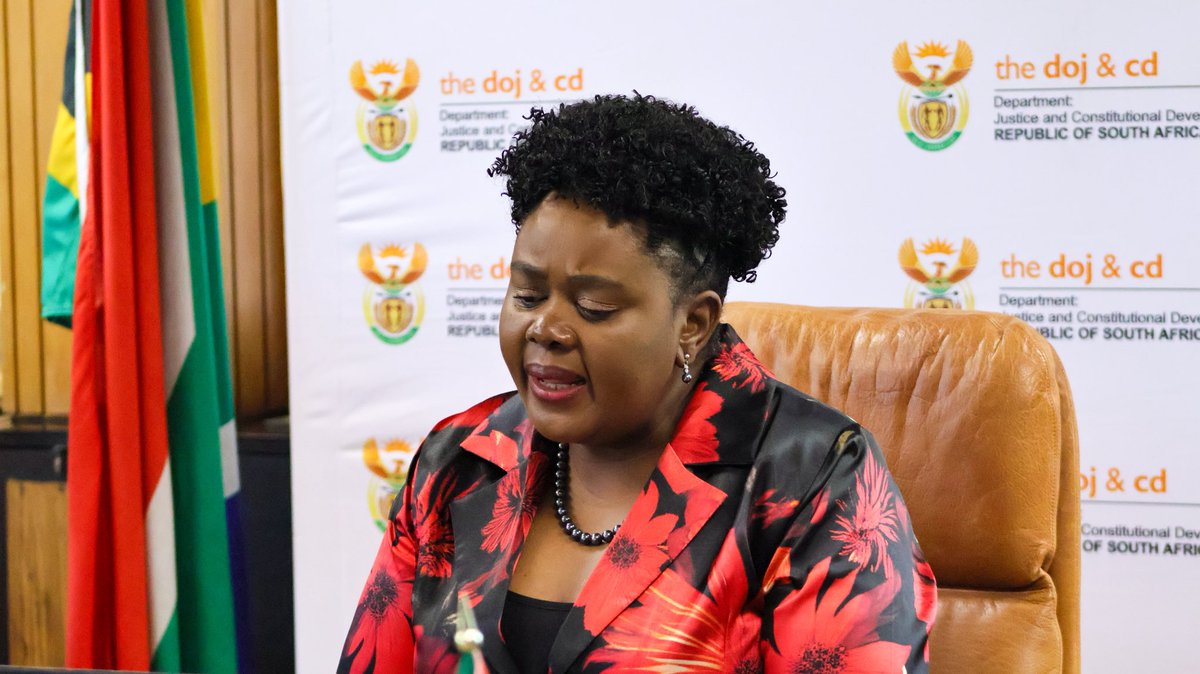 DOJCD_ZA's tweet photo. “Importantly, the Constitutional Court’s judgment does not automatically grant refugee status or permanent residence to anyone who enters South Africa, nor does it legalise unlawful migration. It simply requires that individuals claiming asylum be allowed access to the asylum determination process so that their claims can be properly assessed in terms of the law. Applications that are fraudulent, abusive, unfounded, or do not meet the requirements of the Refugees Act will still be rejected through the established legal processes.”

– Minister of Justice and Constitutional Development, Mmamoloko Kubayi, during the Inter-Ministerial Committee (IMC) on Migration media briefing.

#IMConMigration
#AccessToJusticeForAll
