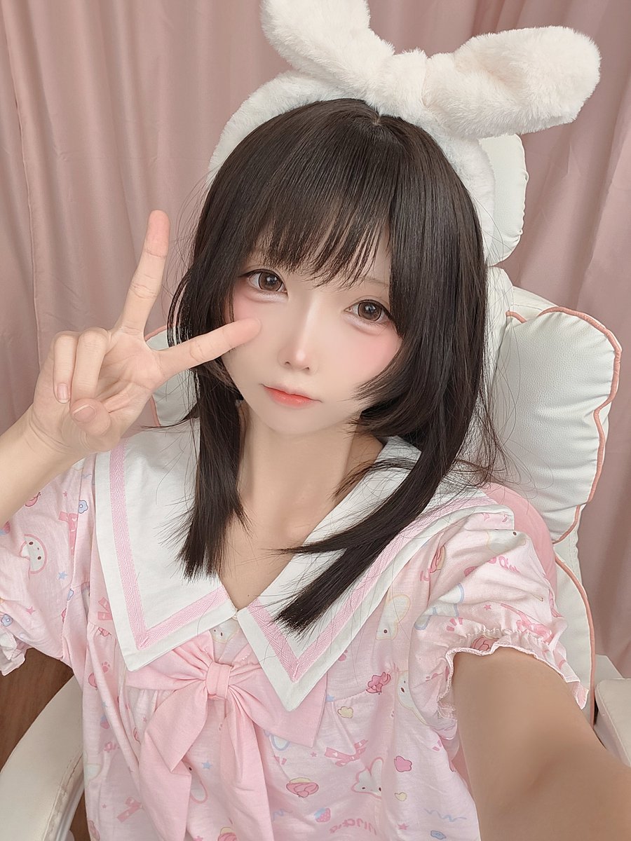 bbing_cos's tweet photo. 방송을 켰다용~~
https://t.co/H1mvRkSioE https://t.co/vZ7PoLKXJ1