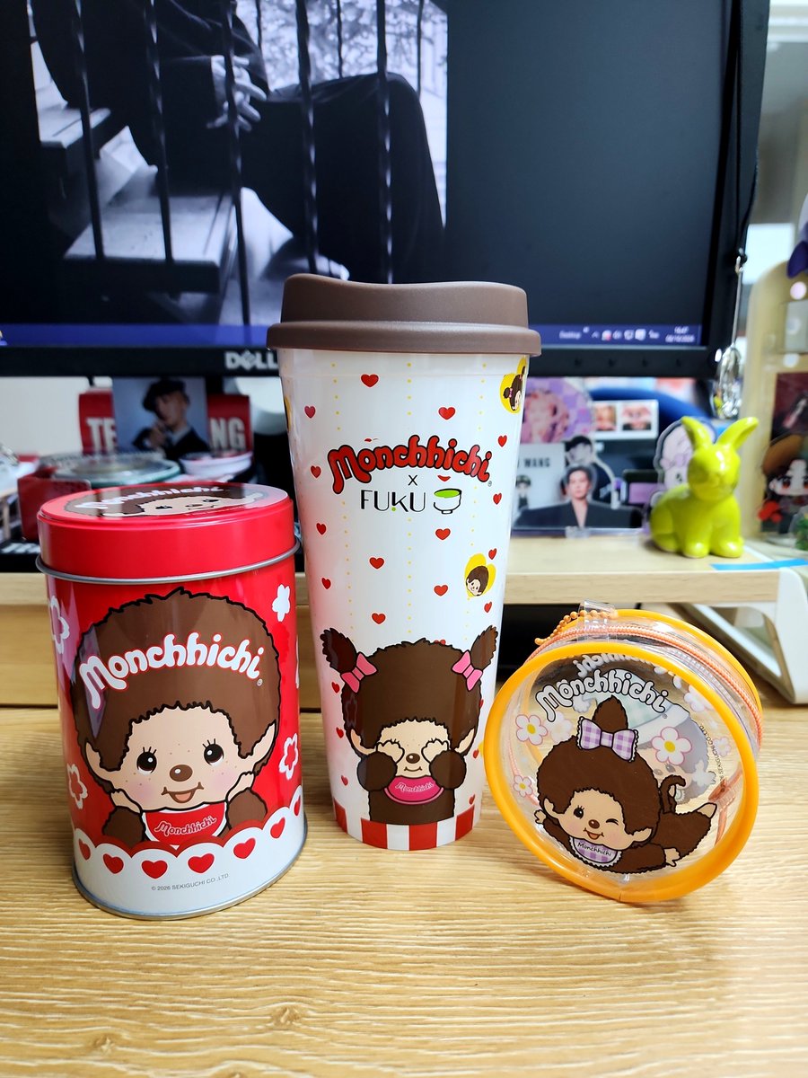 JACKY_AOM's tweet photo. อยากกินชา     ❎️
ทาสการตลาด ✅️
แล้วแก้ว 1 ใบ มี 2 ลาย น่ารักมากๆๆ ❤️
#FUKU
#MONCHHICHI https://t.co/WW6Rau36oo