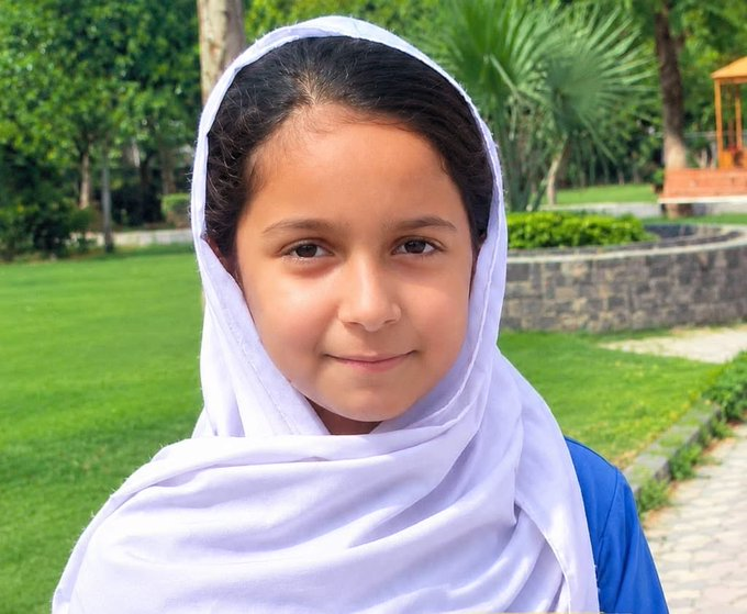 ayesha16g's tweet photo. This is horrific! In #Rawalpindi’s Dhoke Naju, 15year old Muneeba murdered after being raped &amp; tortured. Her battered body was found in her uncle’s house—hair cut, deep neck wounds &amp; severe signs of violence.

No place for monsters who target children. No mercy. Hang the rapists! https://t.co/BE7Xwk8qde