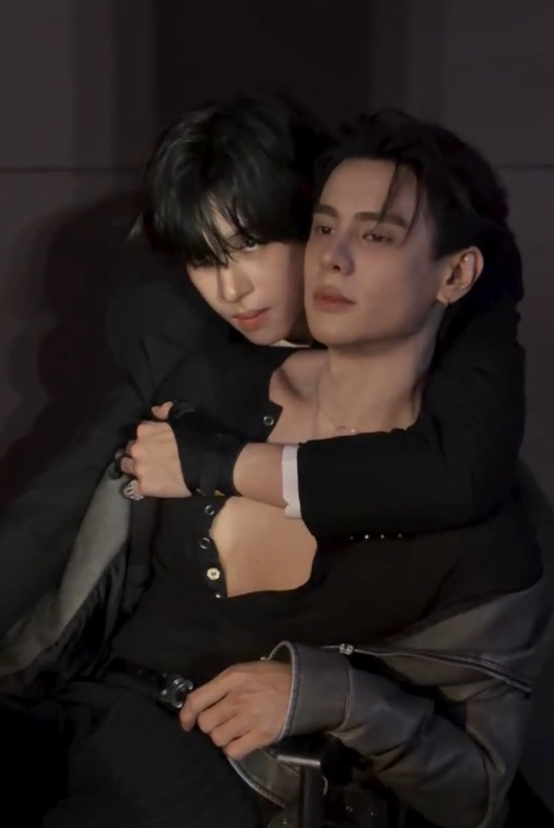 ember_sktp02's tweet photo. ครอบสูตรหมาเด็กพี่คนสวย โคตรจะเหมาะสม 

#foolinlove
#copterntp #bankartit https://t.co/m1GwUnz15G