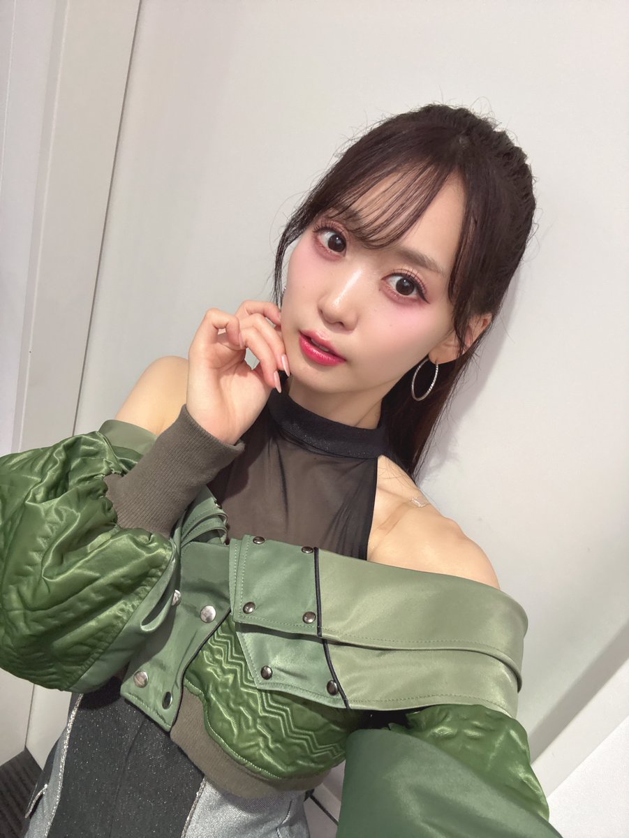 iRis_s_yu's tweet photo. 急ですが、今夜20時〜公式ファンアプリ、セリコラブにて配信します！！

9月と10月頭までの事を振り返ろうと思いまする！

・ #シャインポスト
・ #アニエラ
・ #パラライ
・リリイベ
・ #リュズタン2026

などかしら！
よろしくお願いします♡

アプリ会員限定なので、気になる方はぜひ！
#セリコソロ https://t.co/iaFSt1fQD0