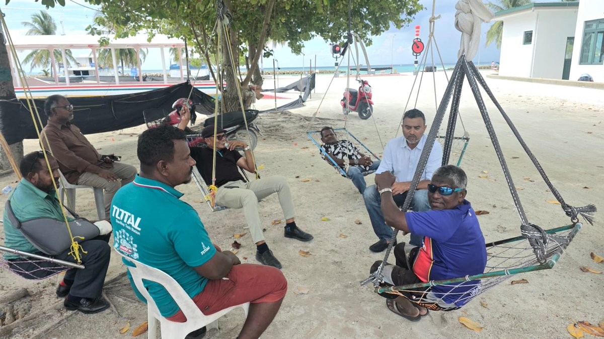 aabaareh's tweet photo. #ފުދުންތެރިދިވެހިރާއްޖެ ކެމްޕޭން ދަތުރު ރ. އަ��ިފުށީގައި ވަރަށް ކާމިޔާބުކަމާއެކު ކުރިއަށްދަނީ؛ ރައްޔިތުންގެ ފަރާތުން ލިބެމުންދަނީ ހޫނު ތަރުޙީބެއް.
#Shahid2028
#FudhuntheriDhivehiRaajje https://t.co/ljcyl2OwnZ
