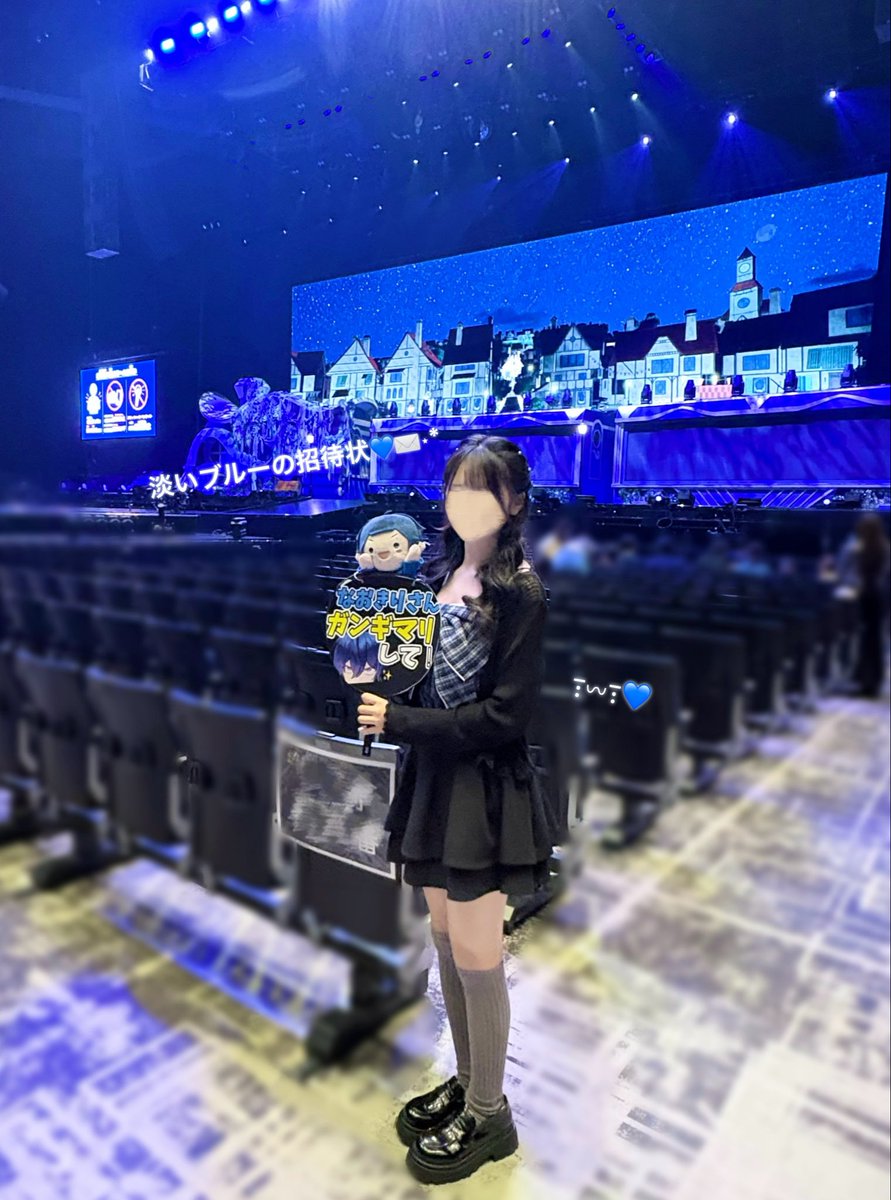 popisan_0's tweet photo. ◀︎2023.11　　　　　　　　　　　2026.10▶︎
推し活2年目やっと撮った全身 と ♡𝑵𝑬𝑾♡ https://t.co/IqbkaFlU3s