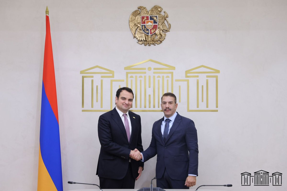 CyprusinArmenia's tweet photo. Ambassador Mavros met with Narek Karapetyan, Head of the “Strong Armenia” Faction, to discuss strengthening 🇨🇾–🇦🇲 relations and interparliamentary cooperation. 
@CYParliament 
@armparliament
@CyprusMFA
@MFAofArmenia https://t.co/P6Wai5pI4V