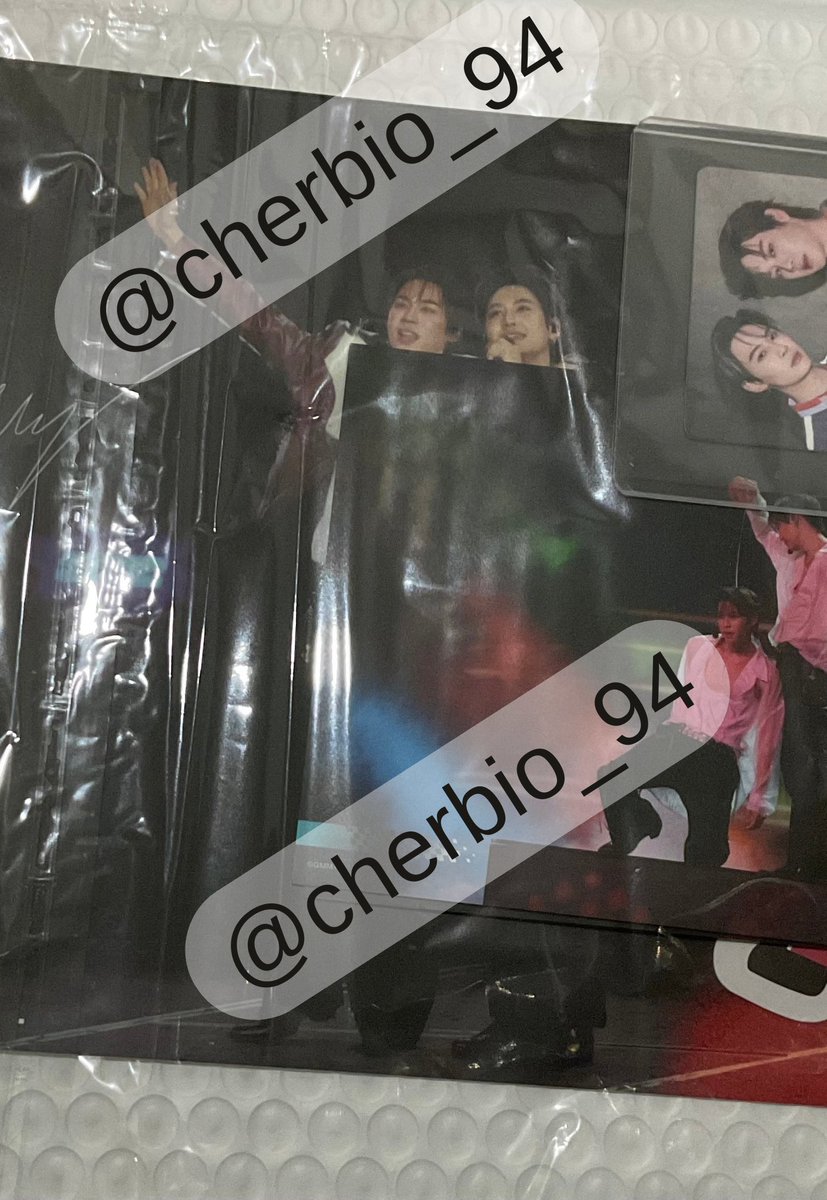 cherbio_94's tweet photo. #ตลาดนัดบุ๋นเปรม #ตลาดนัดเฟิร์สข้าวตัง #ตลาดนัดจุงดัง #ตลาดนัดเอิร์ทมิกซ์ #ตลาดนัดฟอสบุ๊ค #ตลาดนัดgmm #ตลาดนัดgmmtv 
#lolfanfest2026
Wts / พร้อมส่ง 
lol dvd boxset 2026 ว่าง
ฟอสบุ๊ค/จุงดัง/เอิร์ทมิกซ์/เฟิร์สข้าวตัง/บุ๋นเปรม 
พวงกุญแจ+กล่อง
250 รส.ทุกรายการ พต,สนใจ Dm only https://t.co/frpPN9QJyM