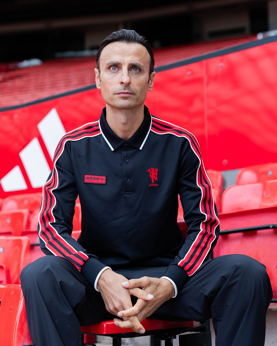 ManUtd's tweet photo. Looking smart, Berba 💯