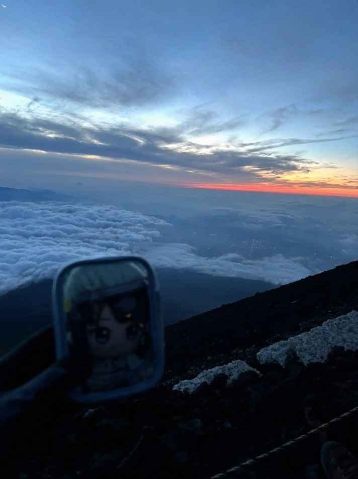 musashi190801's tweet photo. 振った側の男だから言うけど、別れたあと地味に気になったのが「元カノが俺の話をしなくなること」だった。
・別れた理由を聞いてこない
・俺の近況も聞いてこない
・共通の友達にも何も聞かない
・会っても昔の話をしない
別に復縁したかったわけじゃない。でも、 https://t.co/5NC8kjSSHr