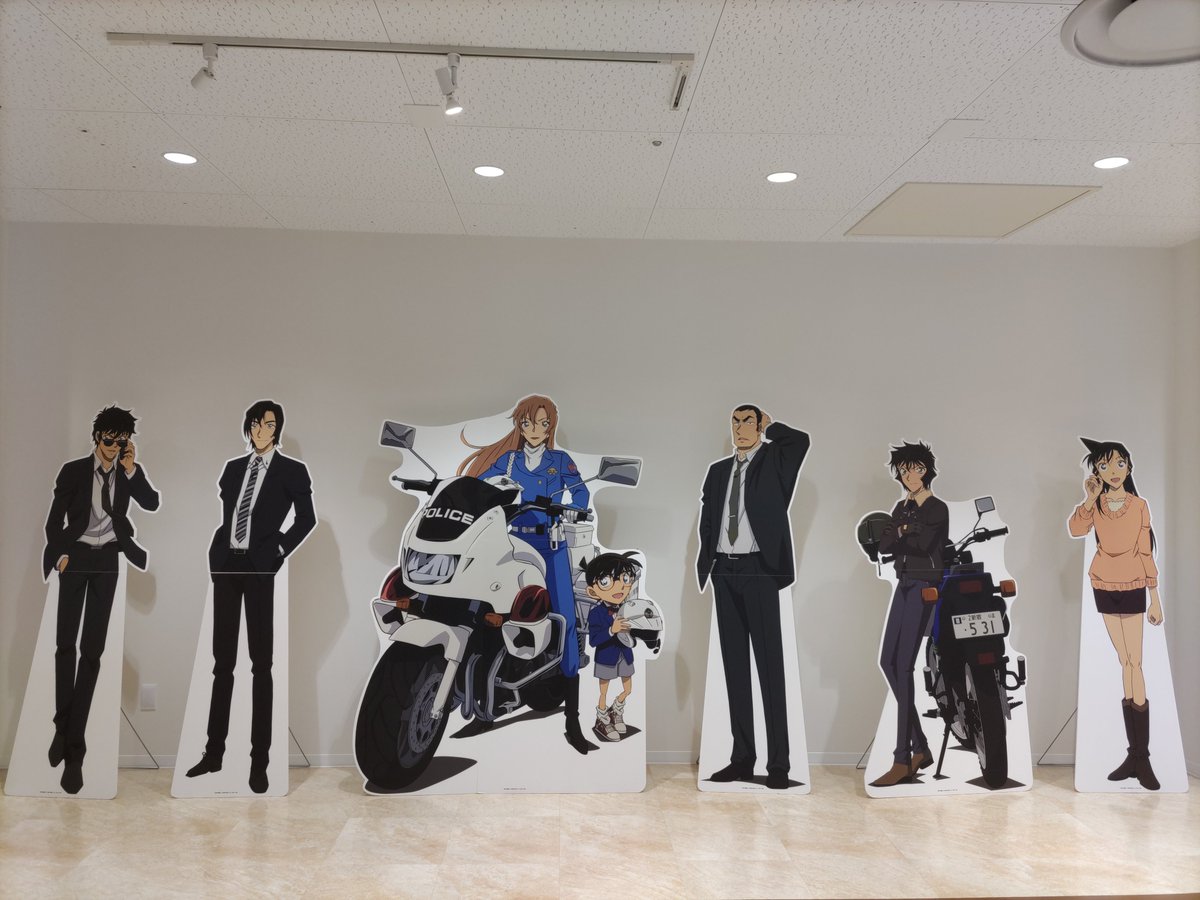 RN94725fp's tweet photo. 駅まで用事があったので､コナンプラザ初日に行ってきたー！笑
思ったより色々グッズ置かれてて嬉しい🤭コナンカードの追憶の盟友があったので思わず1BOX買いしました🫣
4枚目､倍率変えずに撮れるのは田舎だけだなと思った笑 https://t.co/l5k22e11Se