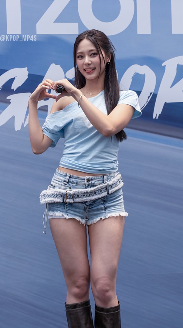 kpop_mp4s tweet picture