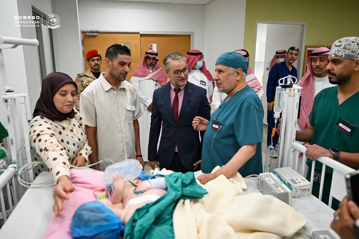 sanggovsa's tweet photo. نجاح عملية فصل #التوأم_السيامي_المغربي «سجى» و«ضحى»، في الإنجاز الـ73 ضمن سلسلة عمليات فصل التوائم السيامية، التي تجسّد ريادة المملكة عالميًا في العمل الإنساني.

#وزارة_الحرس_الوطني https://t.co/kvfOwdQd9F
