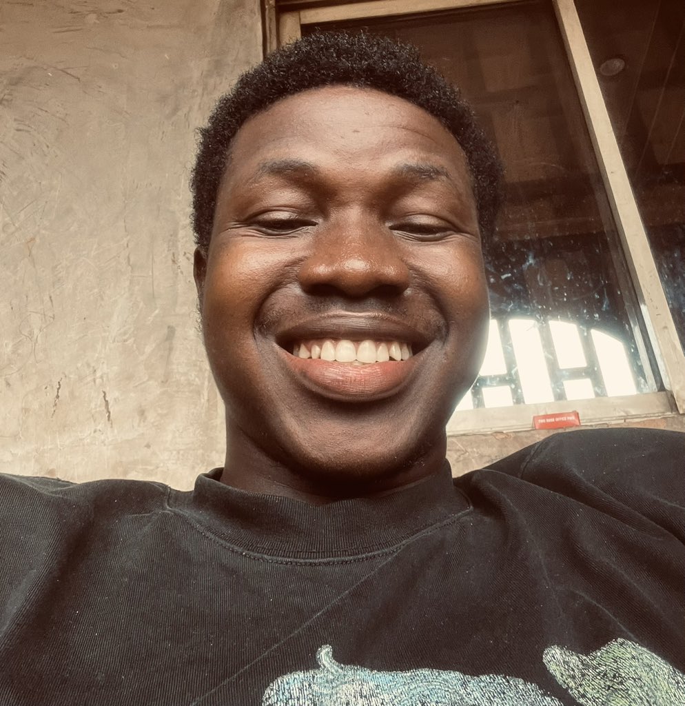 D_famousboi5's tweet photo. But Shey you know if Jesus comes today all the money in your account becomes useless?? 

 Give me small nau 😭 https://t.co/5DTek5c63d