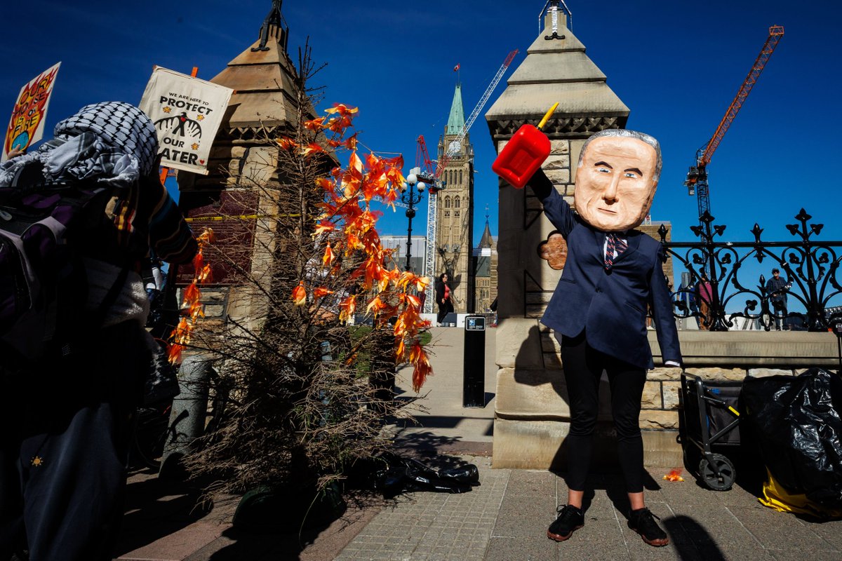 kady's tweet photo. New from me:  Labour unions, Indigenous leaders and environmental groups hit the precinct to highlight… ipolitics.​ca/2026/10/08/labour-unions-indigenous-leaders-and-environmental-groups-hit-the-precinct-to-highlight-concerns-ahead-of-key-vote-on-building-canada-strong-act/ https://t.co/HrtxQuqFjJ