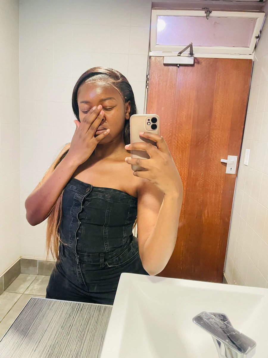 Matshidiso_Shai's tweet photo. I lost my Ring 💍 😭💔💔 https://t.co/bIrlv17Osw