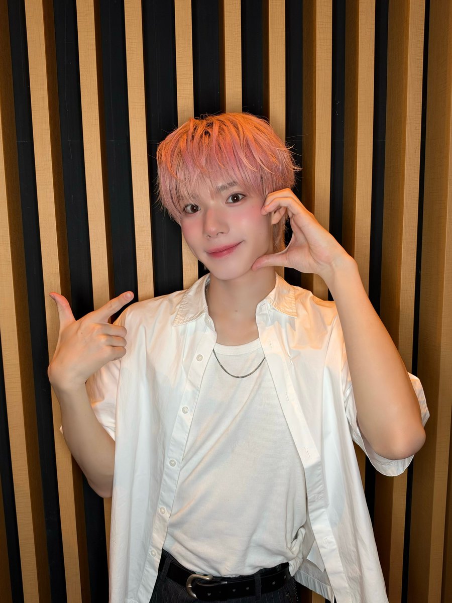 KO1KEYZofficial's tweet photo. [📸] 261008

「 #MCOUNTDOWN 」
감사합니다!

🍰 #YOSHIKI
Detail ➡︎https://t.co/XWPcji0Ldq

MV
🔗https://t.co/81V0MM1Txc
Apple Music
🔗https://t.co/PaI0ohkhSW
Spotify
🔗https://t.co/WM78kv1096

#엠카운트다운
#KO1KEYZ #코이키즈 https://t.co/aNeUZgK4CB