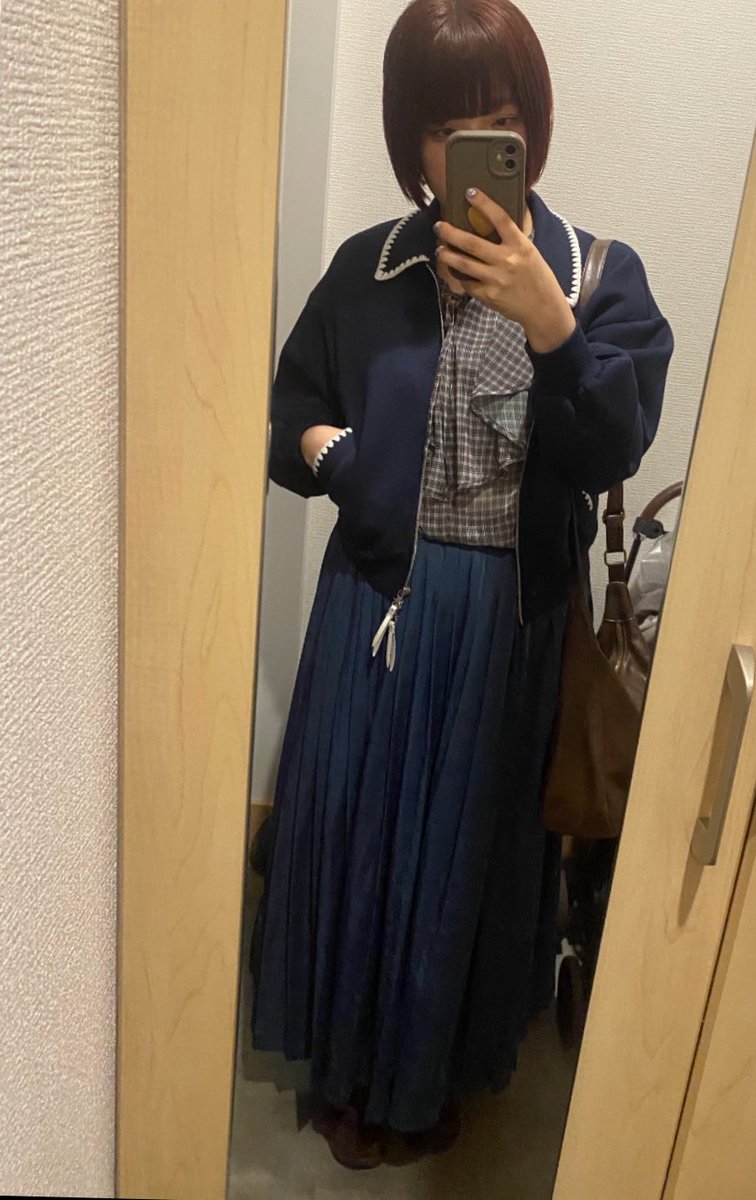 Sakanaysgd's tweet photo. 全然受診前だが、直近2年くらいの服を載せておき… https://t.co/ETWby3yHlz