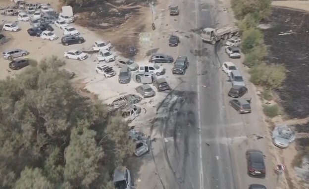 PissAndLuv's tweet photo. @netanyahu ואת זה מצייץ מי שהביא למדינת ישראל את  GTA מהדורת טבח נתניהו, רק שזה קרה במציאות ולא AI פטתי כמוך https://t.co/gLw8JcXbah