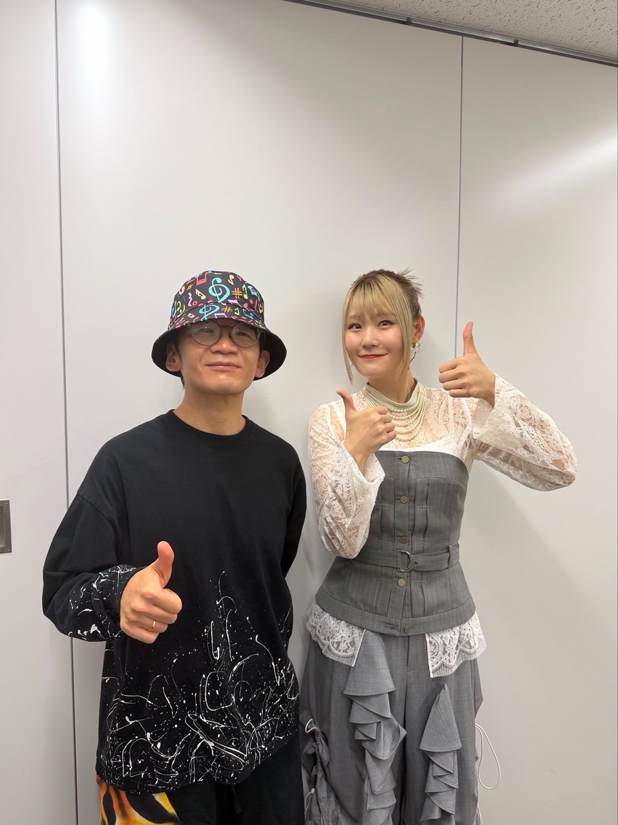 harami_piano's tweet photo. 昨日出演させていただいた『J-WAVE PIANOMEN』楽しかった(*ˊ˘ˋ*)🫶🎹

ピアノのイベントということ自体が嬉しいしそれぞれの演奏者の皆様の個性が爆発しててすごい素敵なイベントでした✨✨🎉

✅昨日限りのスペシャルコラボも！
【菊池亮太さんコラボ】
♪ ルパン三世

【Dream Amiさんコラボ】
♪ ズートピアメドレー
♪ 猫

【阿部真央さんコラボ】
♪ じゃあ、何故
♪ そばかす

HIROBAさん、Rol3ertさんもピアノで作り上げるオリジナリティ溢れる世界観に圧倒されました...🥺

連弾、オケと、ソロで、弾き語りで、、、
ピアノって本当に表情がガラッと変わるから最高に面白い。

お呼びいただいて本当にありがとうございました！！！🙌🙌🙌🤍🤍🤍

#PIANOMEN