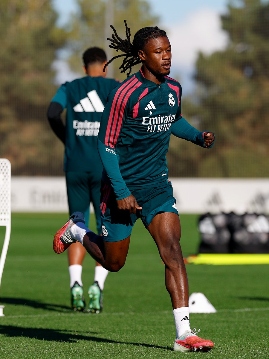 realmadrid's tweet photo. 🏃 @ViniJr
🏃 @Camavinga
🏃 @EderMilitao https://t.co/XKzbw5uiYo