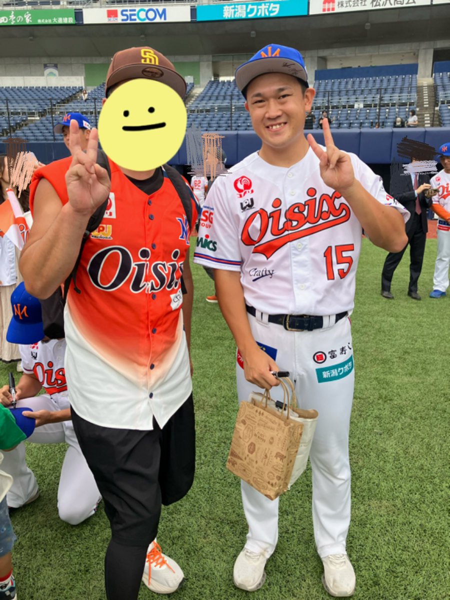 50Gash300's tweet photo. 最後のお見送りで写真撮れてよかった
引退だなんて寂しい😔 https://t.co/aO7NdzBaNw