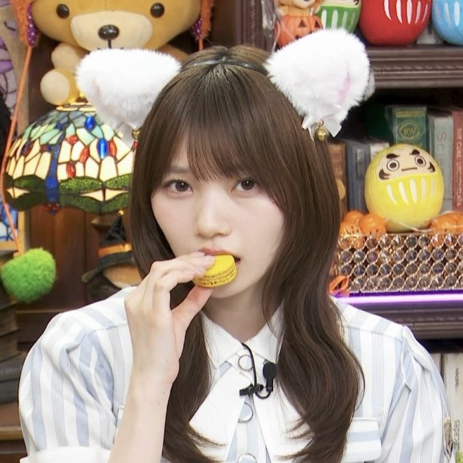 oh12l7's tweet photo. マカロン頬張るアイドルが1番かわいいんだから🫵🏻 https://t.co/5S6TYEsDez