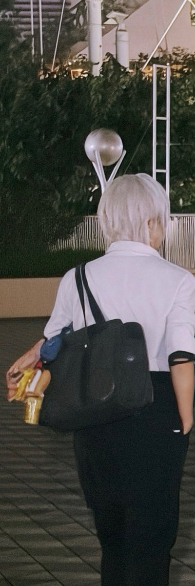 2ki23_thu's tweet photo. ※cos/🌈🕒/sm4

4人で青春してきた🎡💫

 #レイパラ
 #コスフェスTDC https://t.co/uMvaMRAPhW