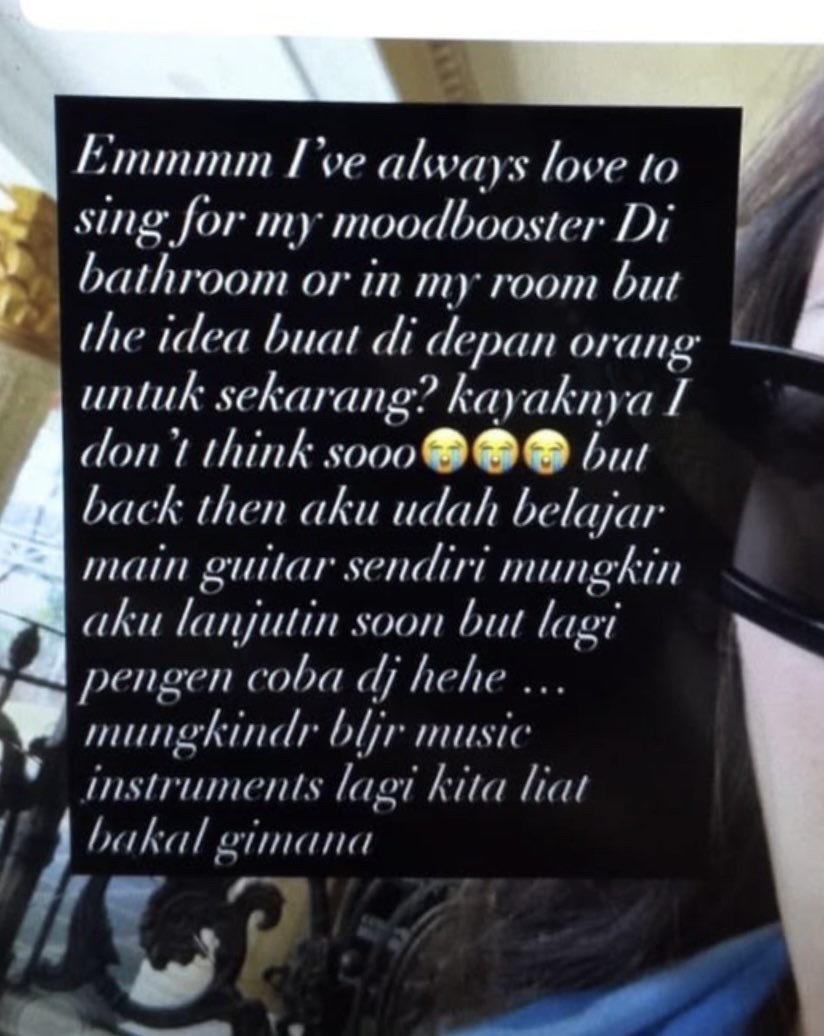 safoouria's tweet photo. from that qna in june to this little dj learning video... so proudd! i'm patiently waiting for the guitar learning video too ya dek hehe 🌟🤏🏻 and i genuinely wish one day u'll learn more about vocals too, cause i could listen to ur voice forever (i’m obsessed) #bismillah✌🏻 https://t.co/o1cRgkDPEL