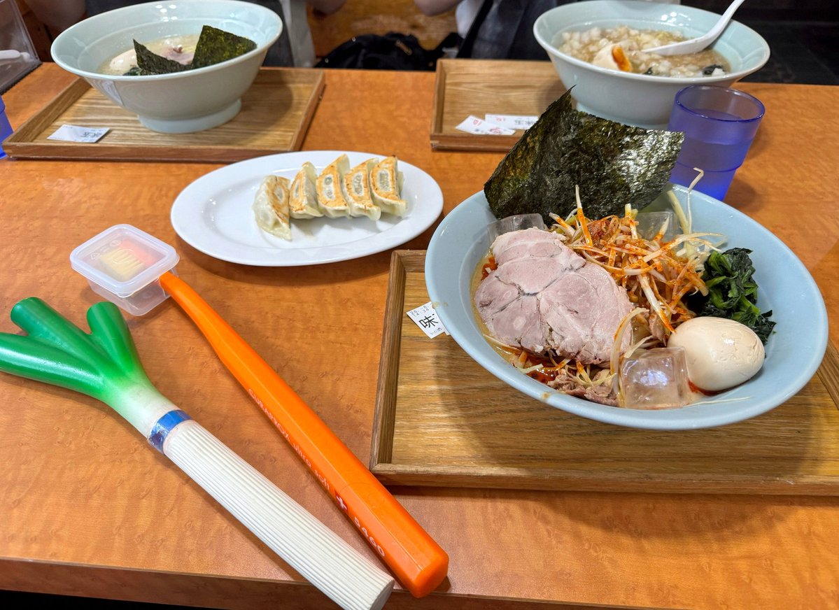 istanbulsak's tweet photo. "ワーケーション"のショート動画編集募集‼️
場所に縛られない働き方のリアルを届けています🌴✨
📍Instagramリール動画制作
・30〜60秒×1本
・作業:カット/テロップ入れ(構成案も一緒に考えます)
・素材はこちらで用意⭐
・報酬:3,000円(テスト500円) https://t.co/1047lVhAW0