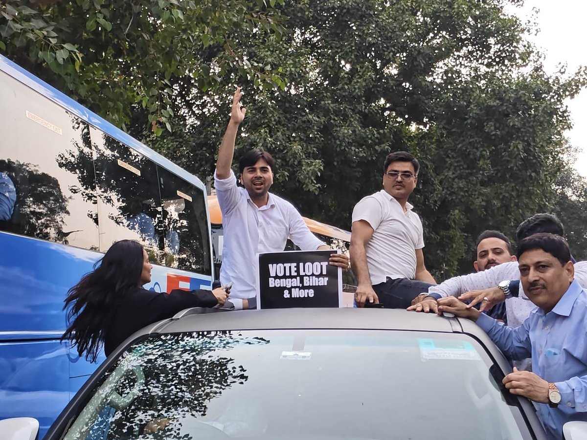 AdityaSaha12D's tweet photo. Today, Bengal’s voice roars from the heart of Delhi! 🔊
The whole country knows the truth: Bengal’s vote was allegedly looted to bring the BJP to power, with Gyanesh Kumar at the centre of this election controversy.
The people of Bengal have one clear demand: Gyanesh Kumar must resign, this government must be removed, and fresh elections must be held in West Bengal using the old voter list.
The fight for democracy and the people’s vote continues! ✊
#GyaneshMustResign