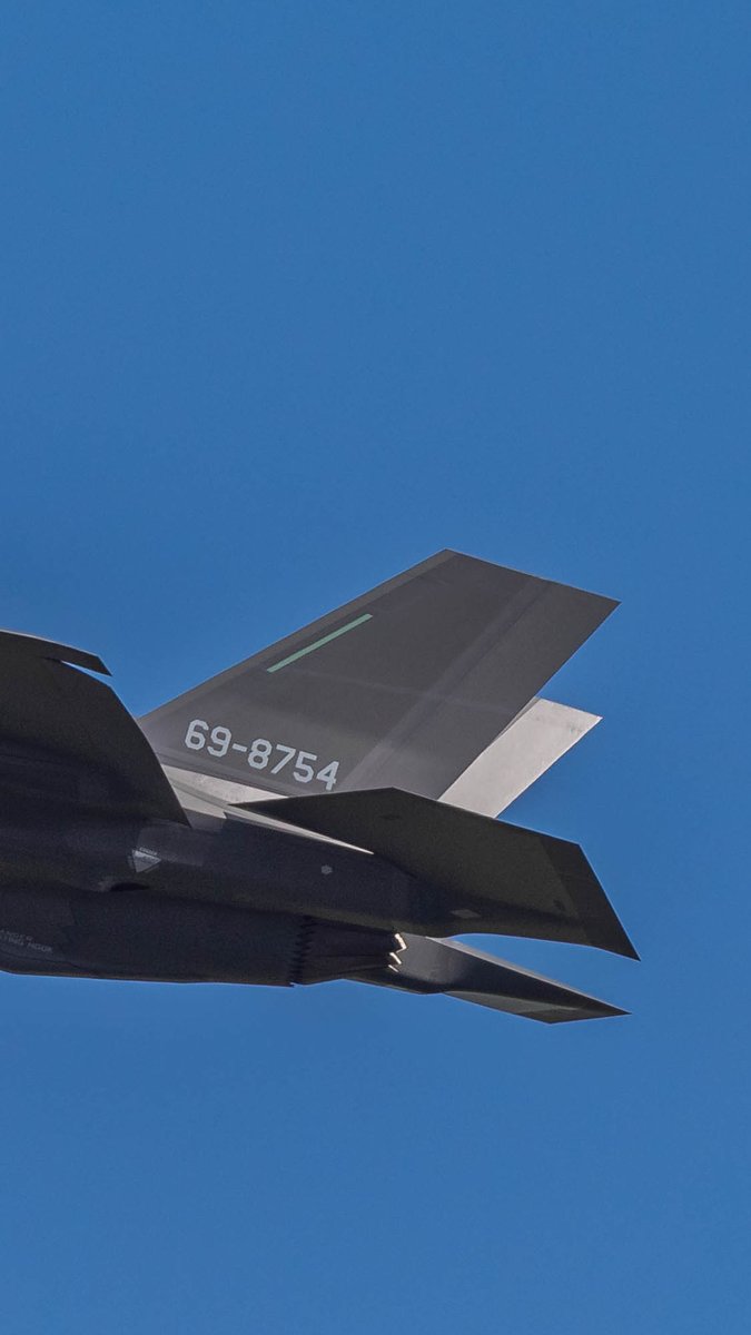 biad57's tweet photo. Oct.8 2026 小牧基地/三菱重工小牧

Lockheed Martin F-35A LightningⅡ

69-8754 初飛行 ㊗️ https://t.co/4qvLnvFGzi