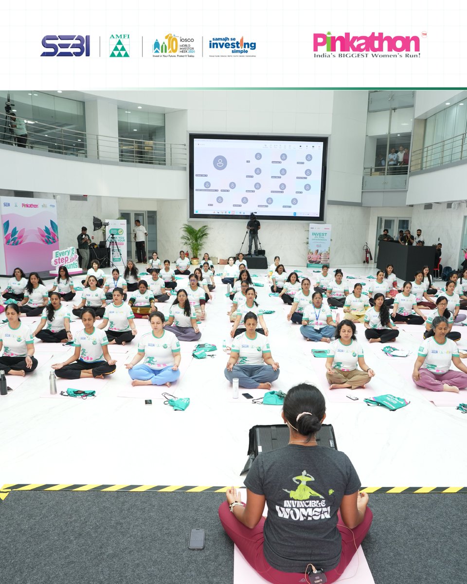 amfiindia's tweet photo. On 8th October, 2100+ women across 30+ cities came together for Every Step Counts where they connected financial well-being and physical well-being through conversations, movement, participation and a whole lot of energy.
#EveryStepCounts #WorldInvestorWeek #SEBI #AMFI #Pinkathon
