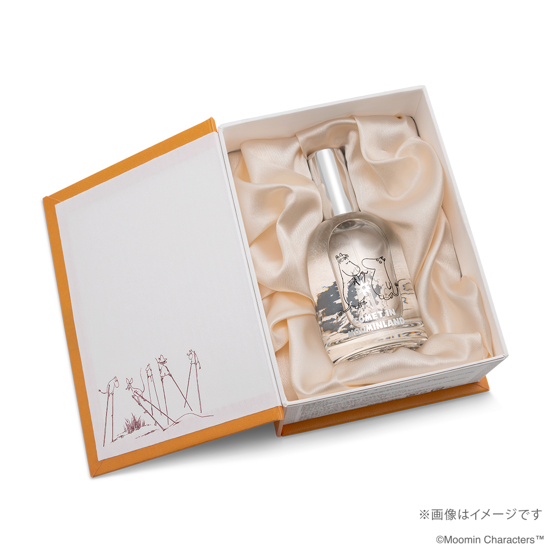 u_treasure_pr's tweet photo. ☄️まもなく予約終了 

【MOOMIN】 
ムーミン谷の彗星 オードトワレ 
限定300点 
――――＊･｡.――――＊･｡. 

物語をモチーフに 
「不穏な美しさ」と「家族の温もり」を 
香りに落とし込みました。 

予約受付:10/16(金)まで