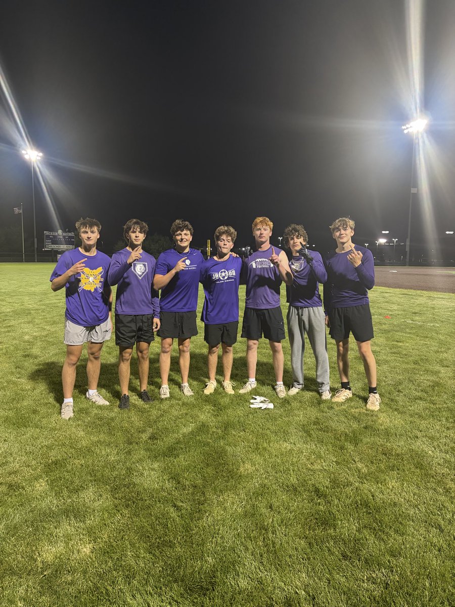 JHSbaseball2014's tweet photo. Week 2 Flag 🏈 and the 28s go back to back weeks 🏆 winning 11-8-4. 28s 🥇. 29s 🥈. 27s 🥉. https://t.co/5LSUQts4zf