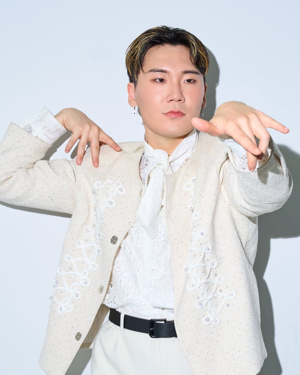anker_xeed's tweet photo. D.LEAGUE 26-27 SEASON

ROUND.1 ＜THIS IS XEED＞
📷OFFICIAL LOOKBOOK

Ace Performer
Wizzard

#AnkerXEED #Dリーグ