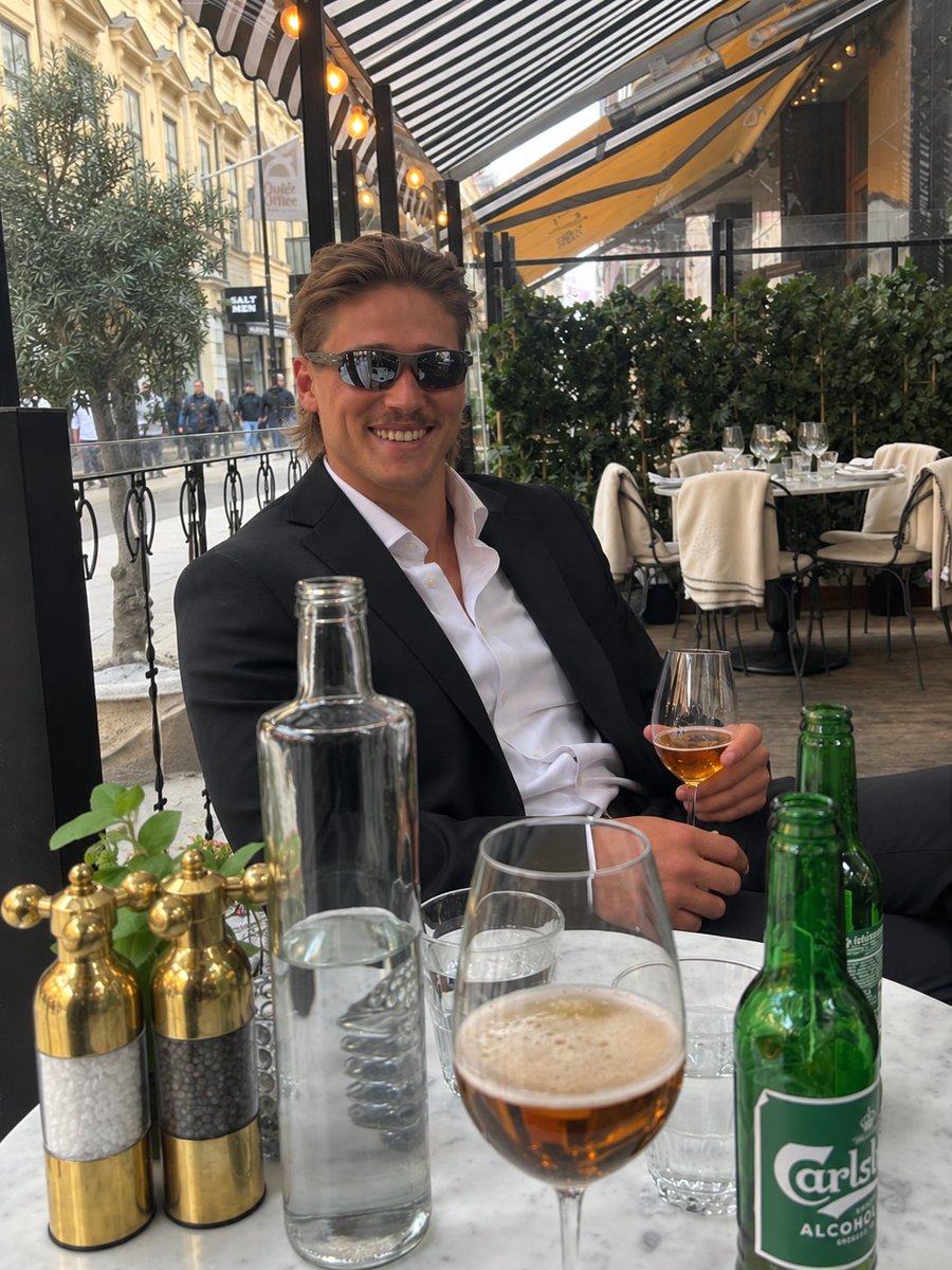 BeritIngesson's tweet photo. I'm 25. Solo builder and dev from Sweden. 

Let's connect and expand our networks! https://t.co/1Ld8h8uyeq