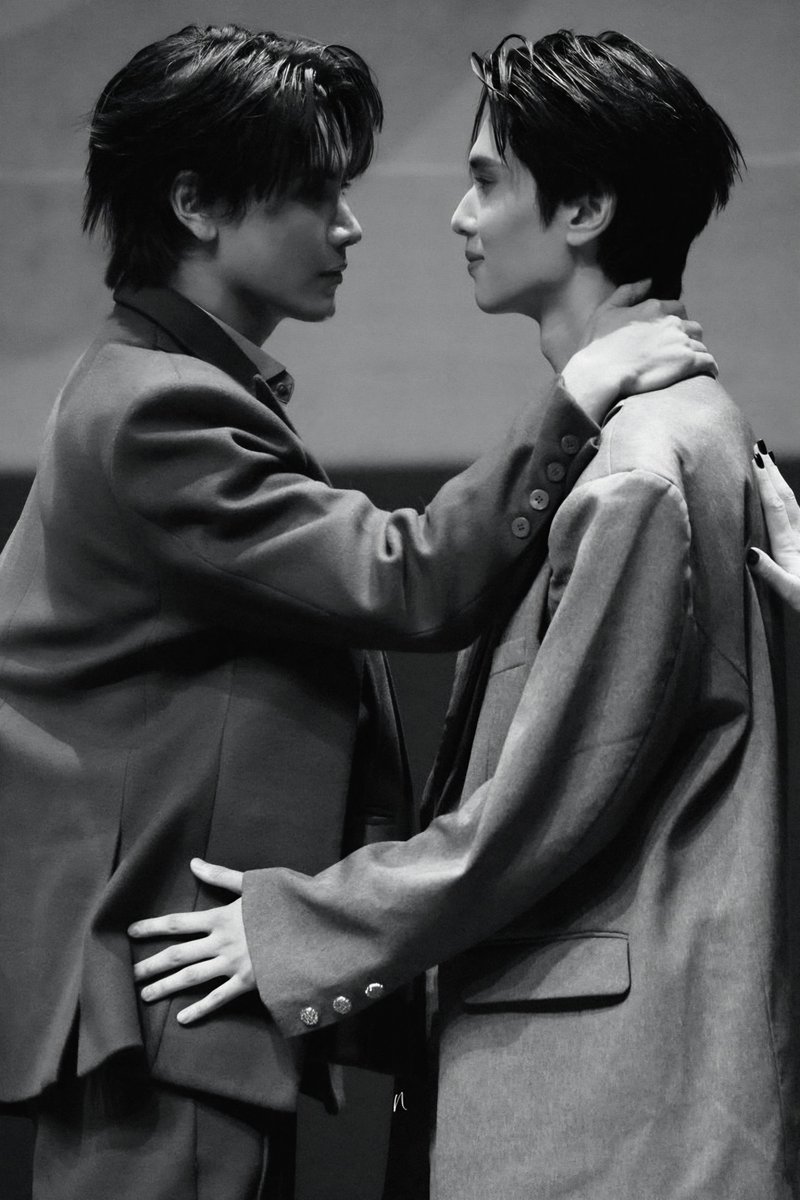 99Yoonyyanaw's tweet photo. The look of love

#JoongDunk #จุงดัง https://t.co/CdEKBaJr72