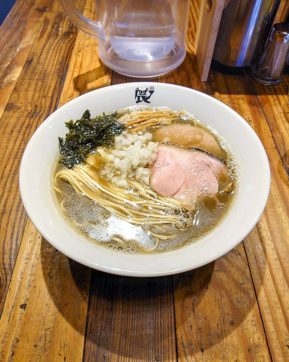 HARU_R110's tweet photo. 🍜 らぁ麺 辰山

🗺️ 福岡市中央区白金2-15-17

☑️ 濃厚煮干しらぁ麺 
 　 ⚠️期間限定麺
 　 ⚠️昼15食・夜5食限定

香り風味共にバチっと煮干しがキマった限定麺🤩

エグニガは抑えつつ、動物系がガッチリフォロー👍
思わず鼻息荒くなる旨さ😇 https://t.co/EzSysfLf0b