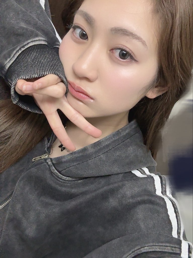 west_07010205's tweet photo. よかったら私の推しも見てください‼️
神山智洋くんhttps://t.co/GsX2pRjSAE
22/7(ナナブンノニジュウニ)の月城咲舞(つきしろえま)ちゃん
https://t.co/b2TRMjUk0o
ME:I(ミーアイ)の高見文寧(たかみあやね、AYANE)ちゃん
https://t.co/nSq1tNWKSd https://t.co/0Scq2P2jUs
